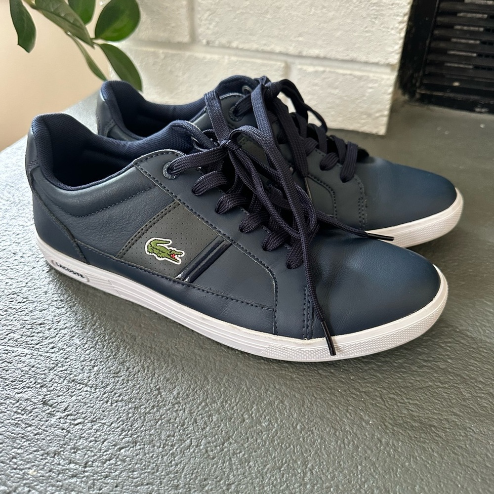 Lacoste tennis shoes   size 7